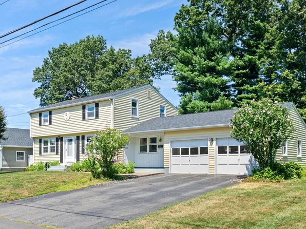 27 Circle Drive, Enfield, CT 06082
