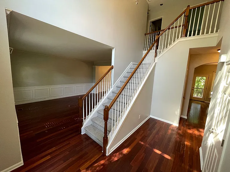10704 Copper Ridge Dr — Photo 11