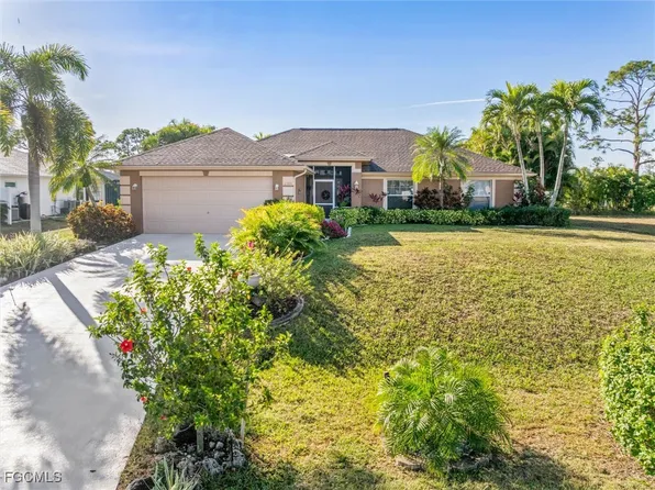 2306 NE 34th St, Cape Coral, FL 33909