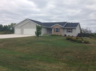 3413 Cimarron Ct, Manitowoc, WI 54220