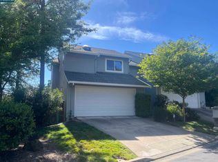 1900 Strayhorn Rd, Pleasant Hill, CA 94523