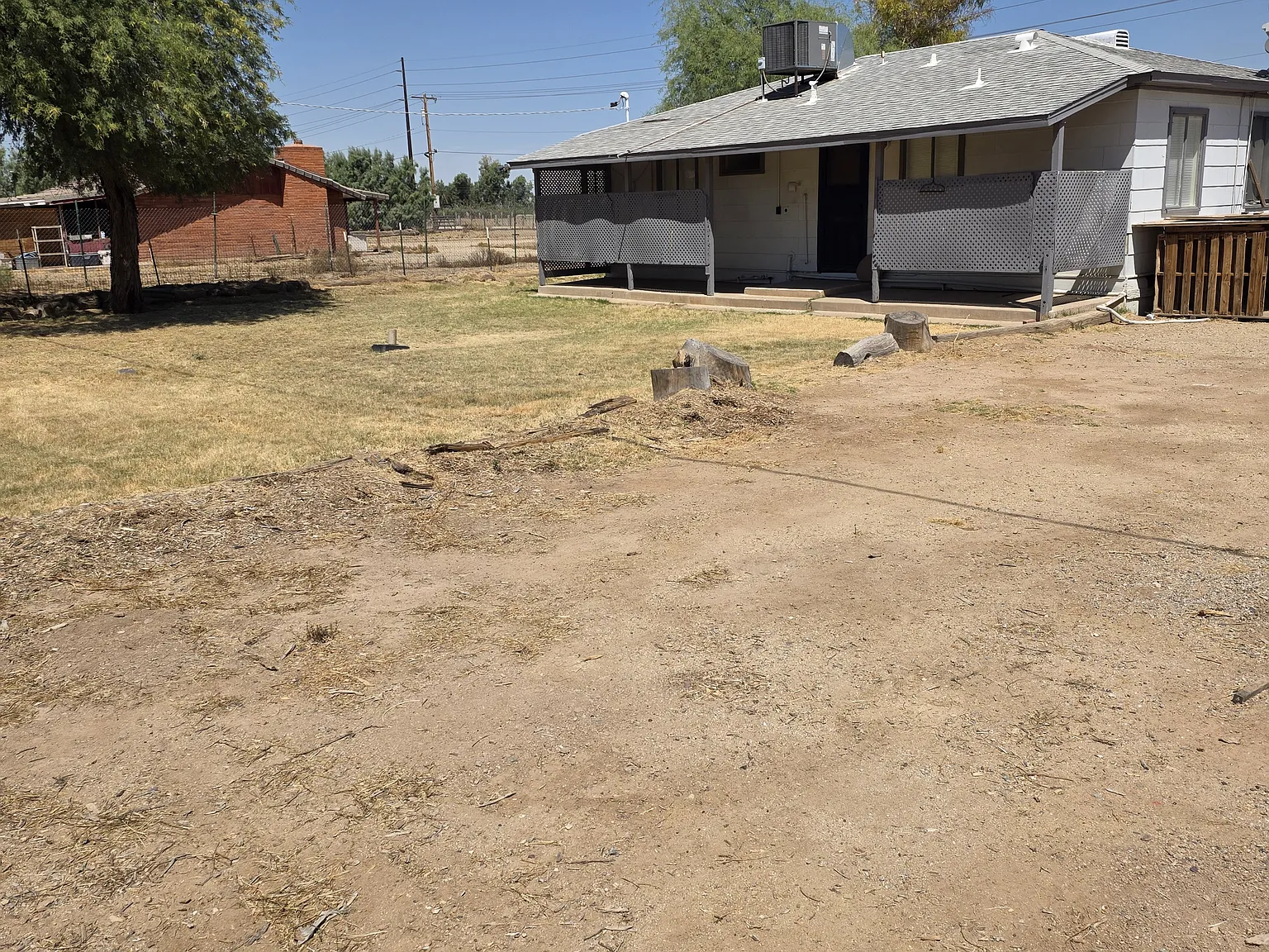 2 bed, 900 sqft, $1,895 — Photo 3
