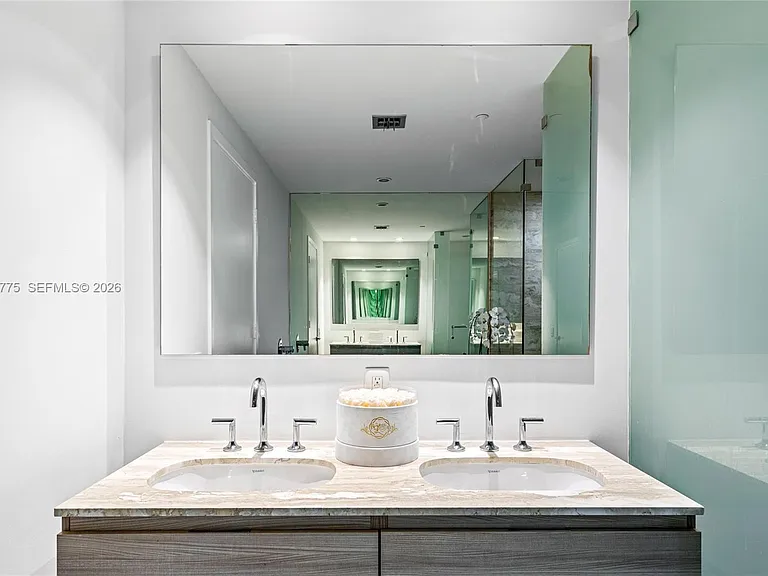 2900 NE 7th Ave #1609 — Photo 40