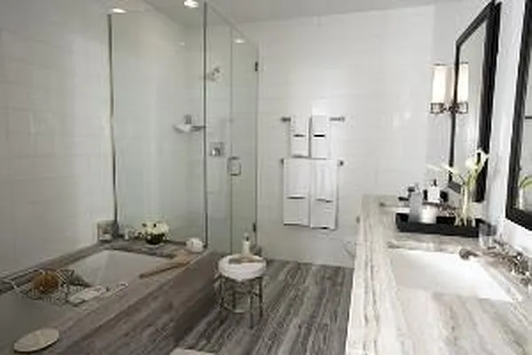 Rented by Douglas Elliman | media 26