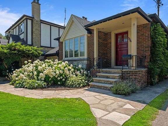 2nd image of 114 Humbervale Blvd