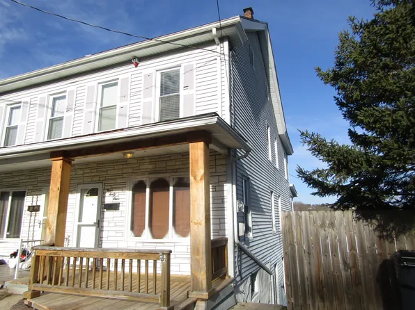 441 N 2nd St, Lehighton, PA 18235