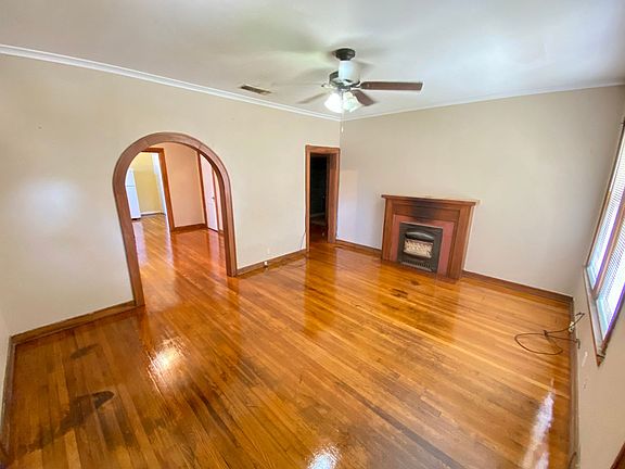 5th image of 230 Prospect St