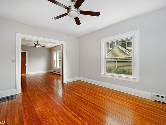 3rd image of 179 Claremont Ave #1