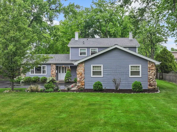 1530 Central Ave, Deerfield, IL 60015