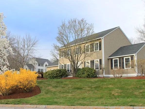 10 Burnsen Avenue, Manchester, NH 03104