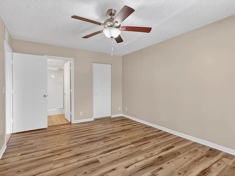 624 Sea Pine Way #B3 — Photo 26