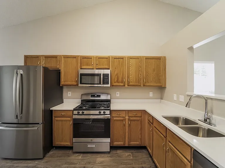 8232 Fox Swamp Rd — Photo 10
