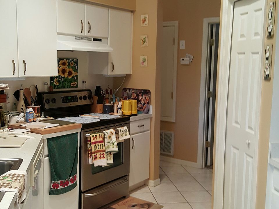 2nd image of 22818 Roderick Dr