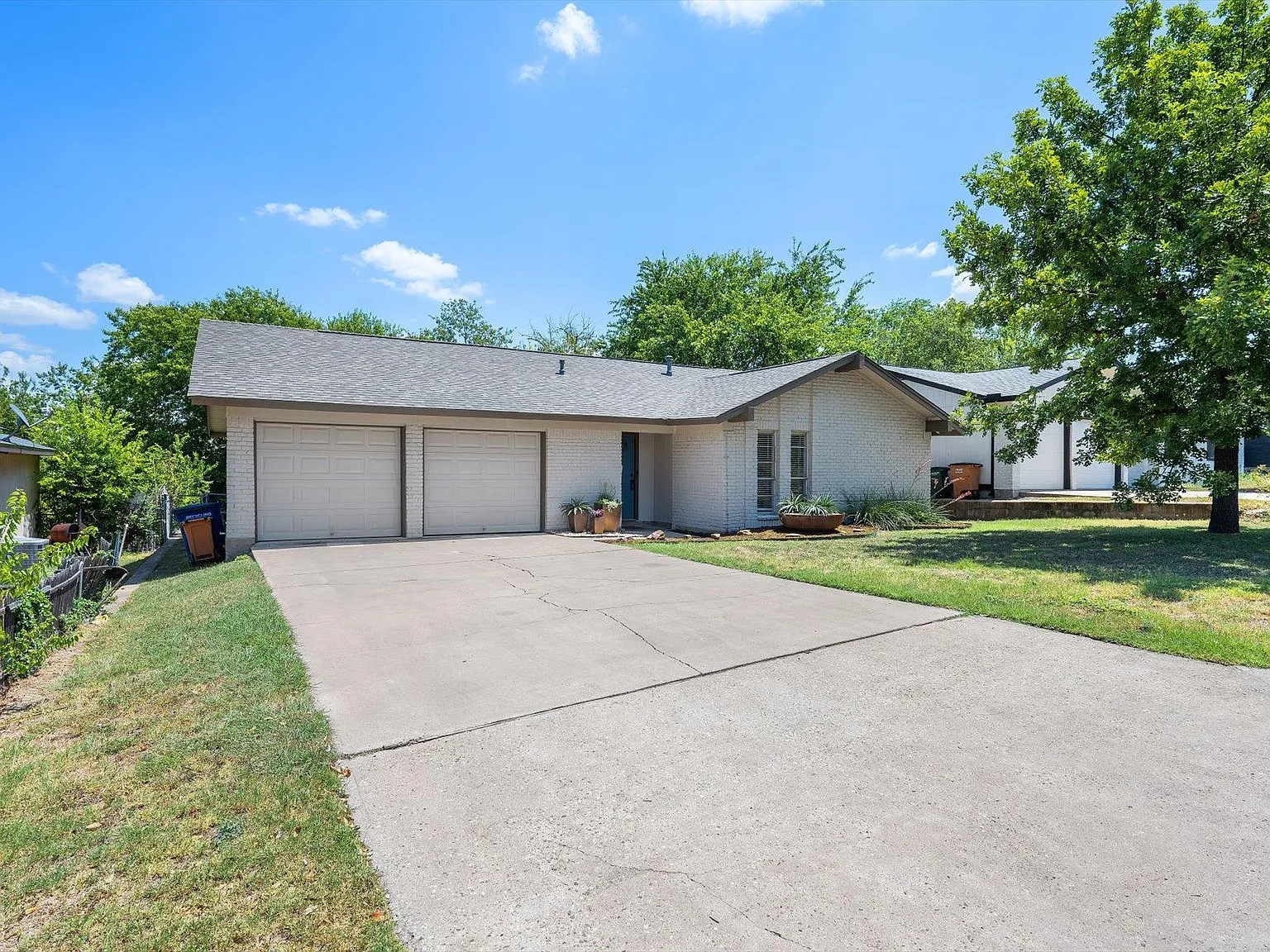 3 bed, 2.0 bath, 1134 sqft, $2,195 — Photo 4
