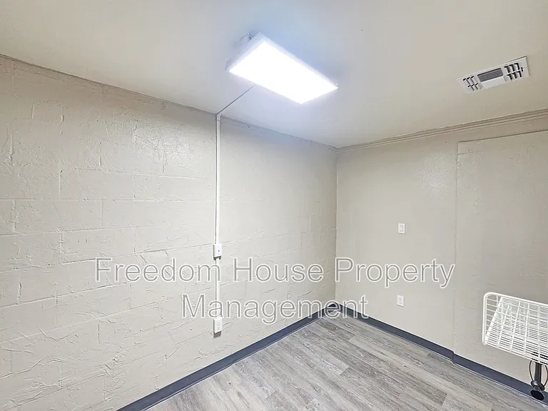 311 S Frontage Rd #104 — Photo 20