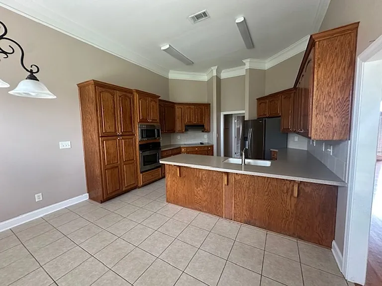 113 Ashton Oak Ct — Photo 10