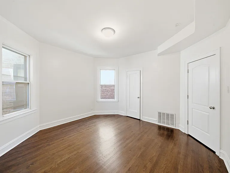 8024 S Vernon Ave #1 — Photo 11