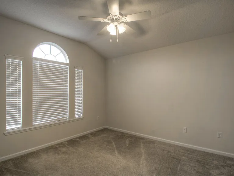 2852 Spoonbill Trl — Photo 11