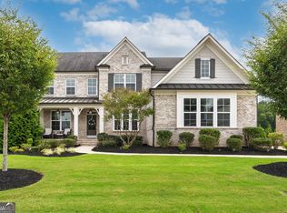 220 Briar Hollow Ln, Woodstock, GA 30188