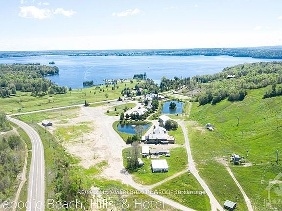 2nd image of 20 Crestview Dr