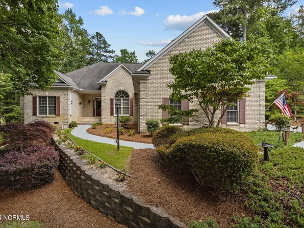 104 Charles Court, Chocowinity, NC 27817