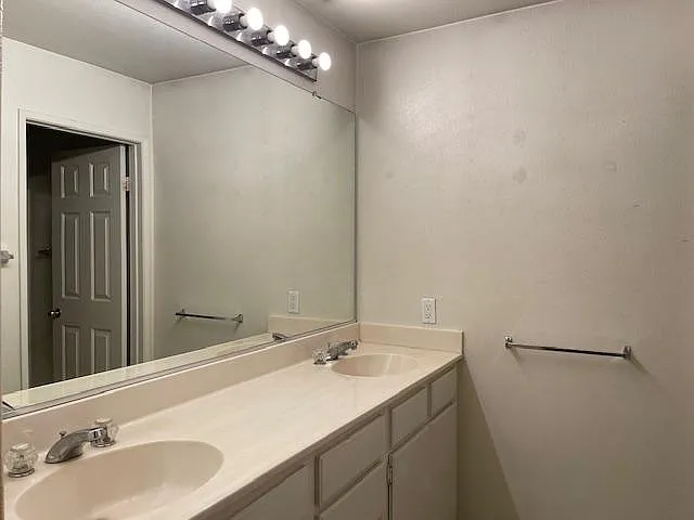 39903 Millbrook Way #7B — Photo 11