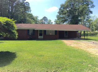 151 Dogwood Hills Rd, Laurel, MS 39443