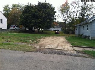 710 Utica Ave, Akron, OH 44312