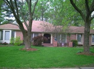 319 Bellerive Dr, Ballwin, MO