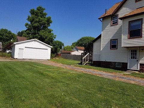 2nd image of 570 Stanton Ave