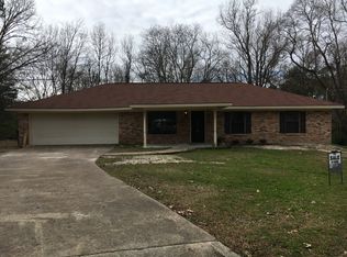 205 Randybrook Dr, Lufkin, TX 75901