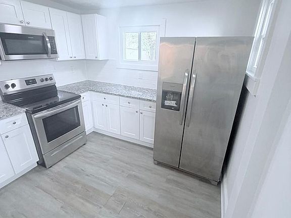 5th image of 890 Nela View Rd
