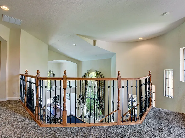 3424 Collonade Dr — Photo 12