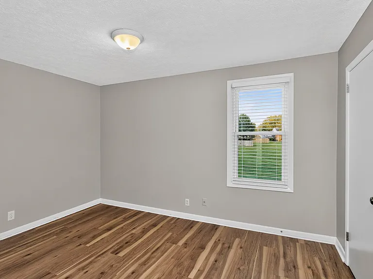 2303 Kimberly Dr — Photo 23