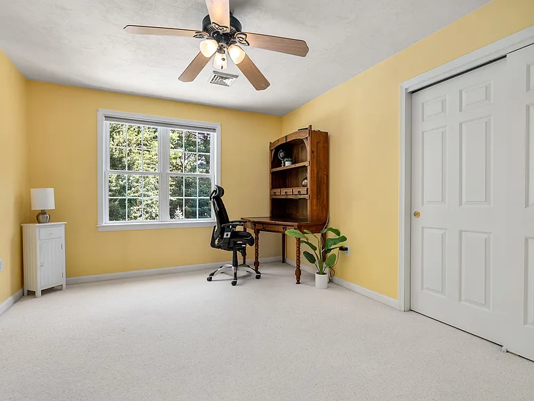 13 Breakneck Hill Rd — Photo 32