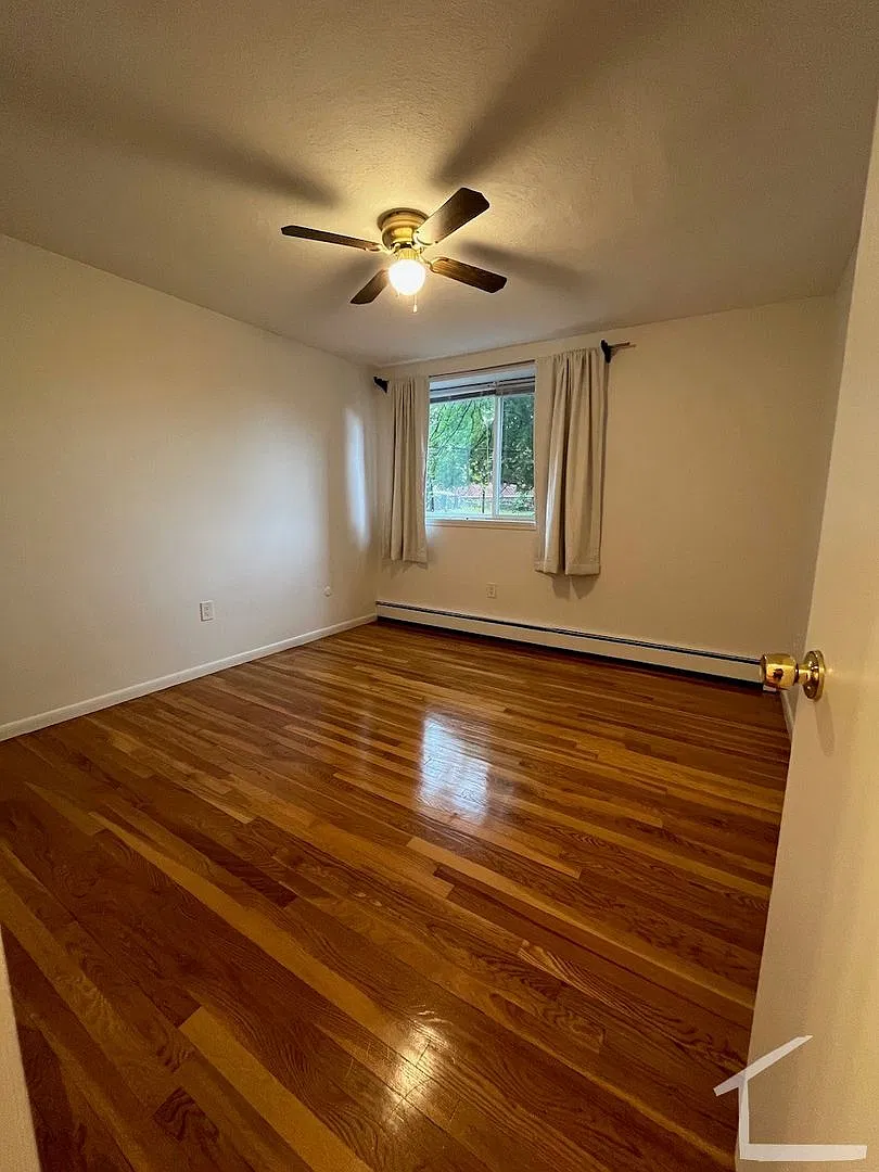 362 Market St #8H Boston MA 02135 — Photo 1