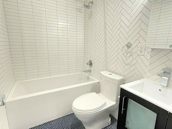 3rd image of 454 W 58th St APT 1C