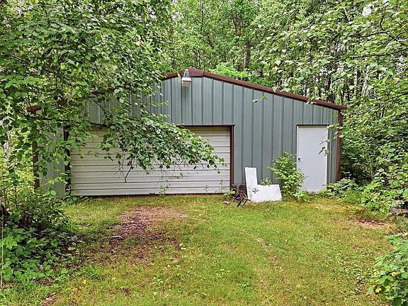 4th image of 7961 Carpenter Rd