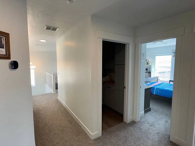 1434 W Boseman Way — Photo 9
