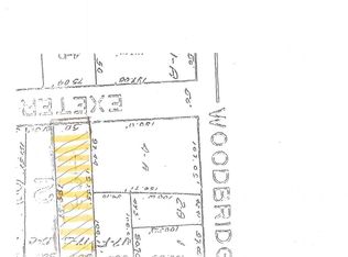 8 Fox Rd, Edison, NJ 08817