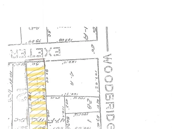 8 Fox Rd, Edison, NJ 08817