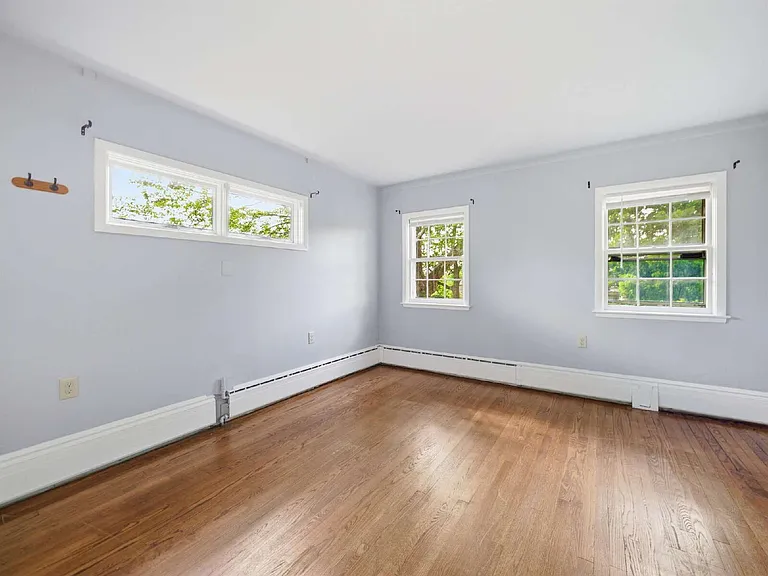 323 N Potomac St #2 — Photo 8