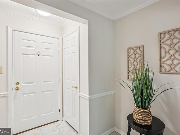 3rd image of 5709 Brewer House Cir APT 101