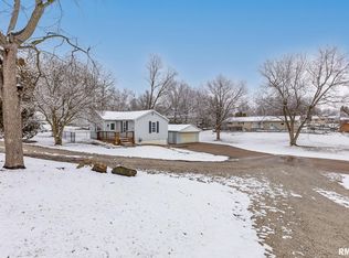 1208 SW 3rd Ave, Aledo, IL 61231