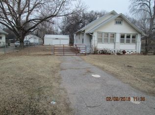 1302 W 35th St N, Wichita, KS 67204