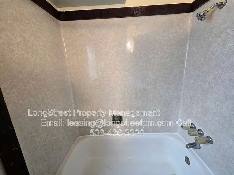 2145 NW Highland Dr #2 — Photo 19