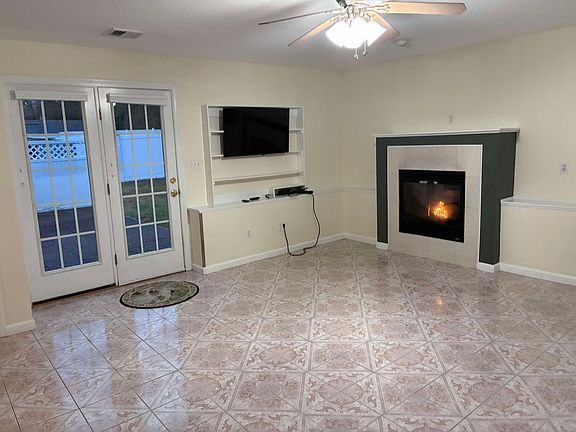 4th image of 6 Fairview St