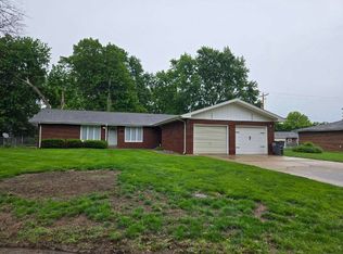 408 Amherst Dr, Sherman, IL 62684