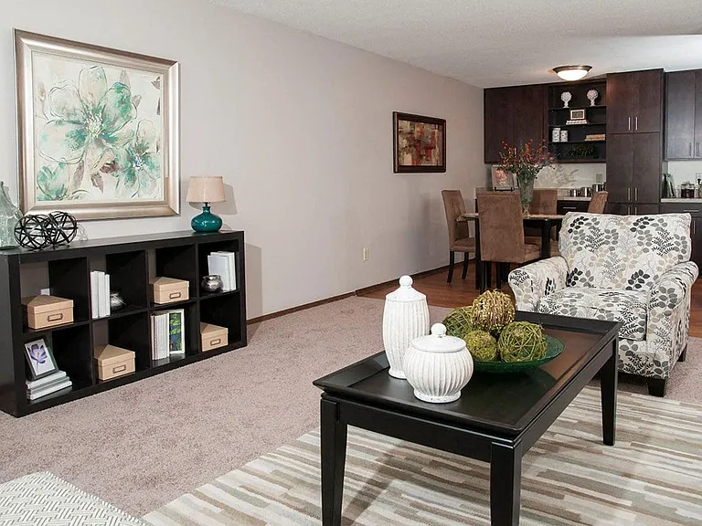 Terra Pointe Apartments — Photo 33
