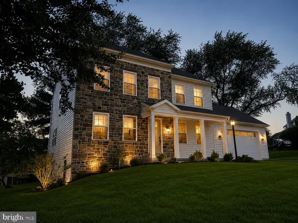 144 Cricket Ln, Camp Hill, PA 17011